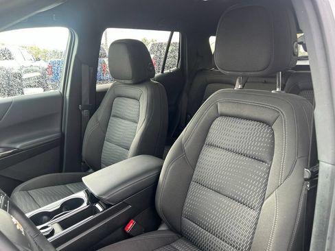 Used 2026 Chevrolet Equinox LT AWD/4WD image 16