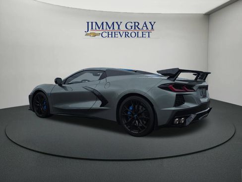 Used 2022 Chevrolet Corvette Stingray Premium Conv w/ Z51 Performance Package RWD image 3