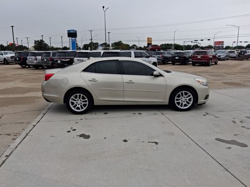 Used 2013 Chevrolet Malibu LT w/ Power Convenience Package FWD image 6