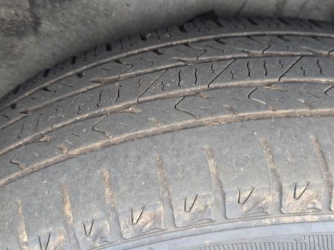 Used 2024 Toyota RAV4 LE AWD/4WD image 11