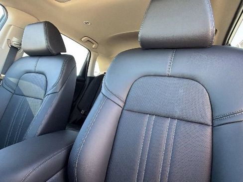 New 2026 Honda HR-V EX-L image 11