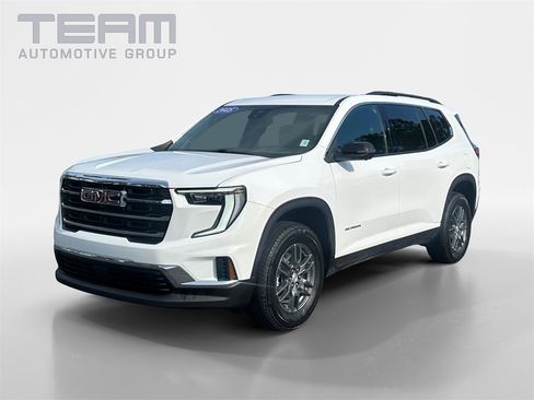 Used 2025 GMC Acadia Elevation image 3