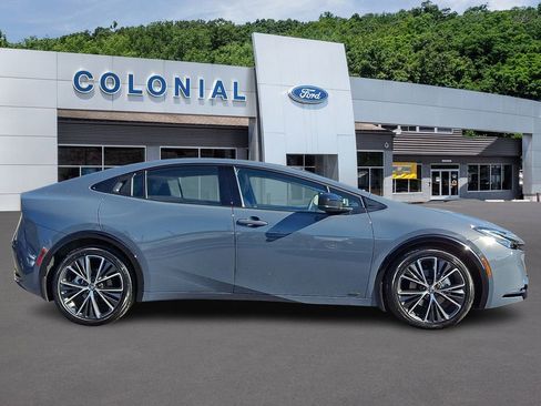 Used 2024 Toyota Prius Limited w/ Limited Premium Package AWD/4WD image 7