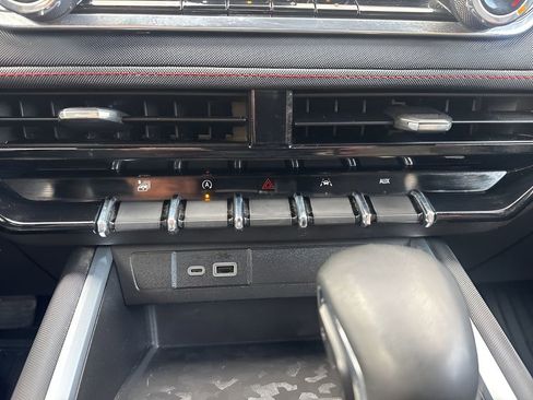 Used 2024 Chevrolet Colorado Z71 w/ Advanced Trailering Package image 17