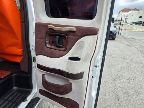 Used 2013 GMC Savana 2500 Extended w/ Power Package image 34