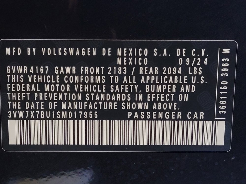 Used 2025 Volkswagen Jetta SE FWD image 33