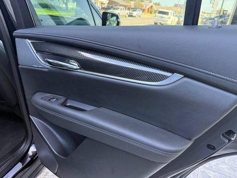Certified 2024 Cadillac XT6 Sport w/ Technology Package AWD/4WD image 36