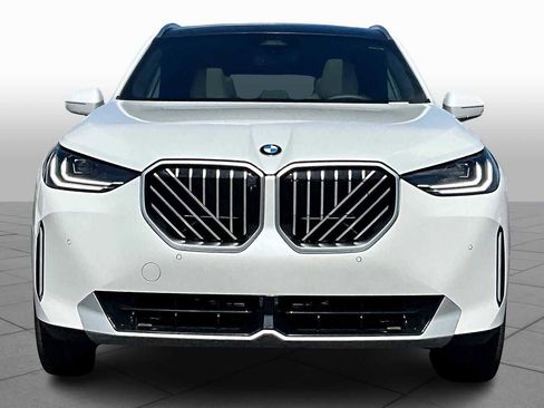 Used 2026 BMW X3 xDrive30 w/ Premium Package image 3