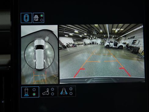 New 2026 GMC Yukon XL Denali image 31