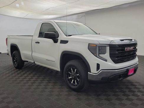Used 2023 GMC Sierra 1500 Pro w/ Pro Value Package image 7