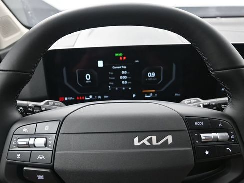 New 2026 Kia Sportage SX FWD image 15