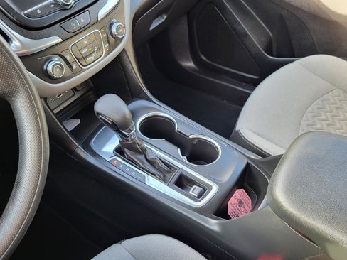 Used 2024 Chevrolet Equinox LS w/ LS Convenience Package image 29