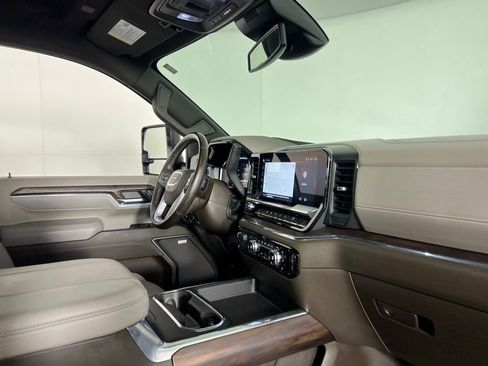 Used 2024 GMC Sierra 2500 SLT w/ SLT Premium Package image 31