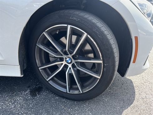 Used 2021 BMW 330i xDrive Sedan w/ Convenience Package AWD/4WD image 4