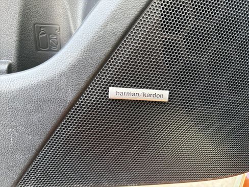 Used 2018 Subaru Crosstrek 2.0i Limited AWD/4WD image 16