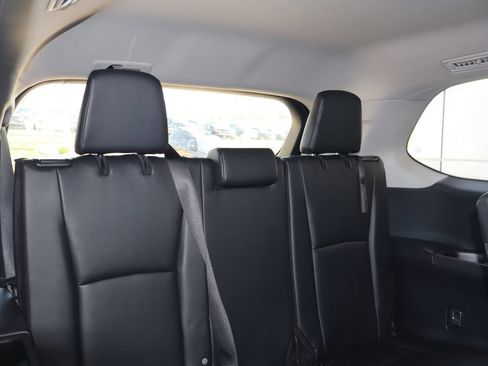 Used 2025 Toyota Grand Highlander AWD Hybrid image 41