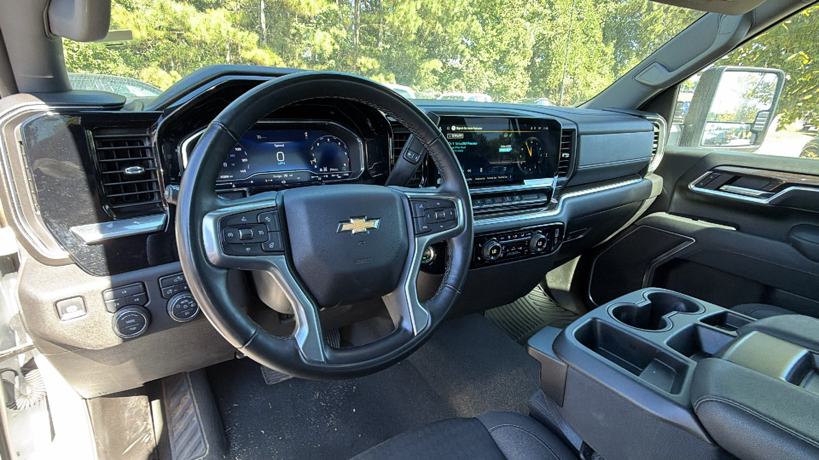 Used 2025 Chevrolet Silverado 2500 LT w/ Convenience Package AWD/4WD image 24