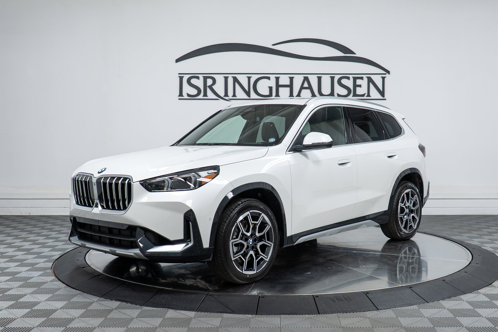 Used 2026 BMW X1 xDrive28i w/ Technology Package AWD/4WD image 1