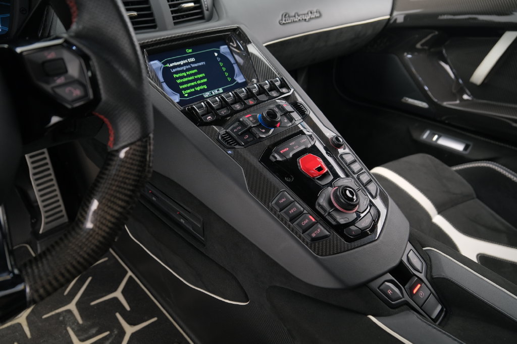 Used 2021 Lamborghini Aventador SVJ AWD/4WD image 10