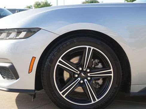 Used 2024 Ford Mustang Premium RWD image 5