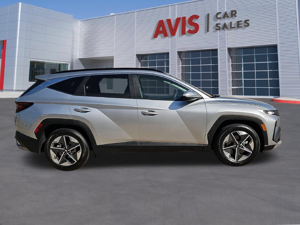 Used 2025 Hyundai Tucson SEL FWD image 4