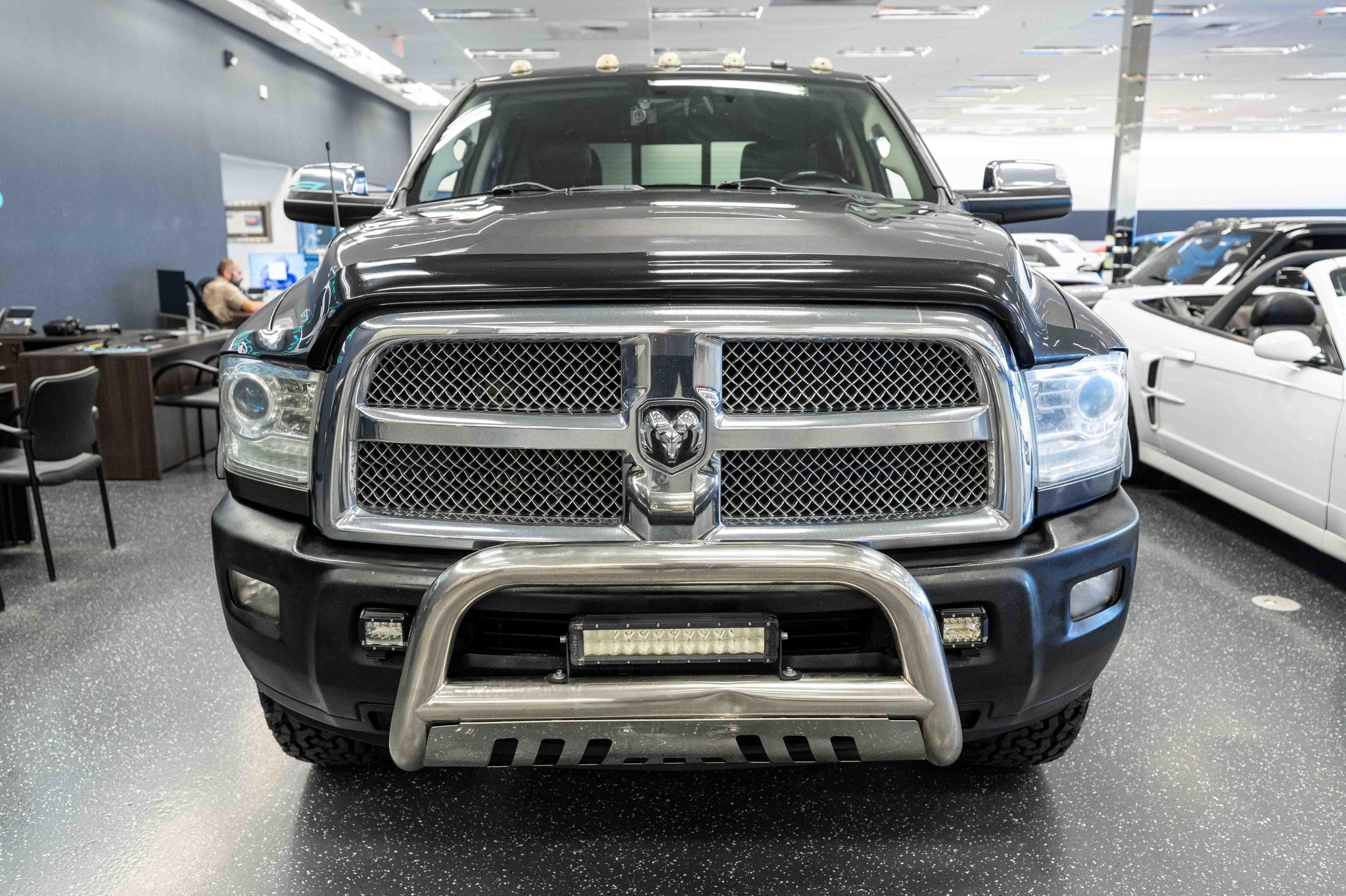 Used 2015 RAM 2500 Limited AWD/4WD image 2
