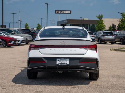New 2025 Hyundai Elantra Sport image 6