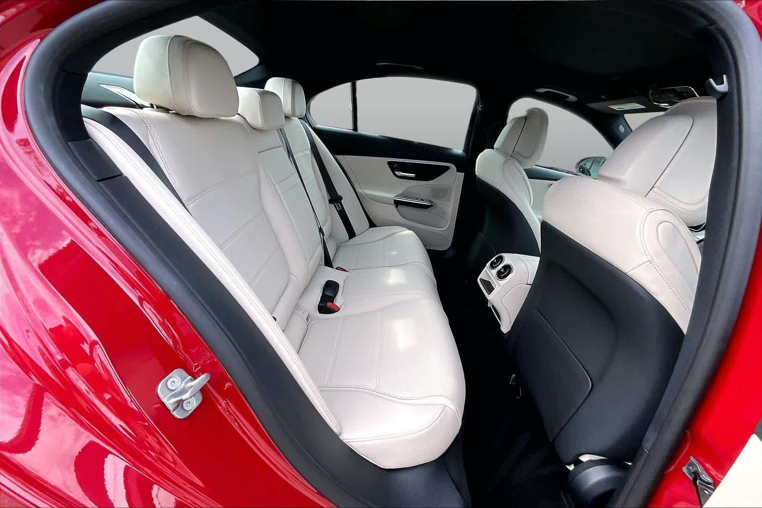 Used 2026 Mercedes-Benz C 300 4MATIC Sedan image 19