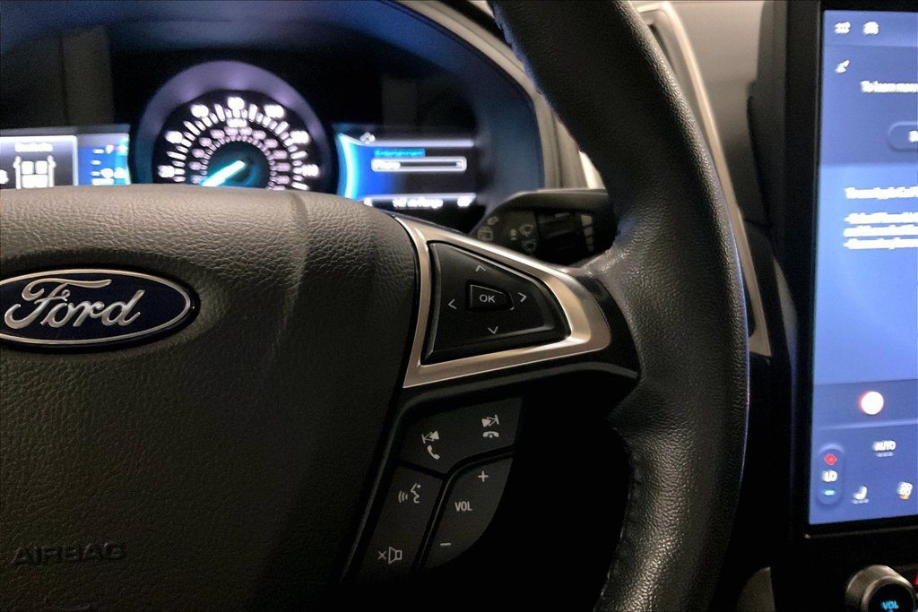 Certified 2024 Ford Edge SEL AWD/4WD image 18