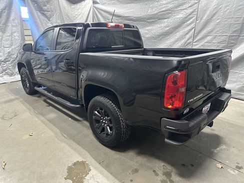 Used 2021 Chevrolet Colorado Z71 w/ Z71 Midnight Edition image 4