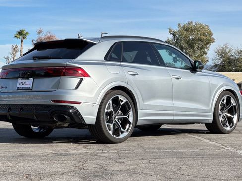 New 2026 Audi RS Q8 performance image 4