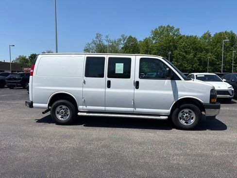 Used 2024 GMC Savana 2500 w/ Driver Convenience Package RWD image 10