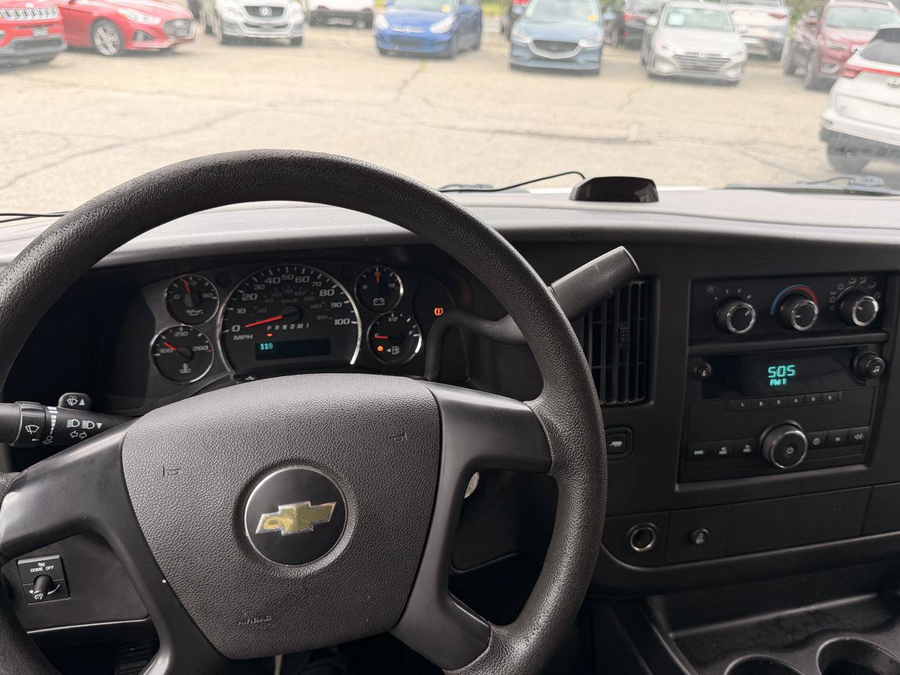 Used 2013 Chevrolet Express 3500 RWD image 17