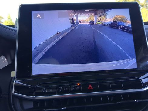 New 2026 Jeep Compass Latitude image 17