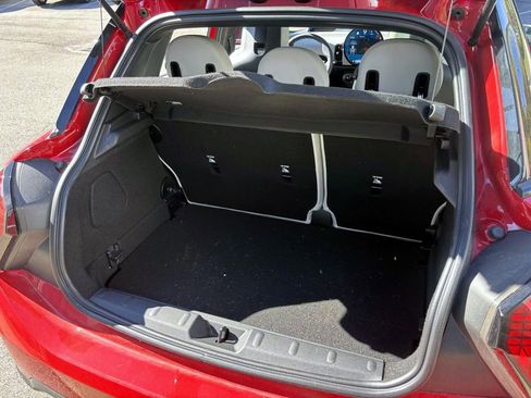 Certified 2025 MINI Cooper S image 9