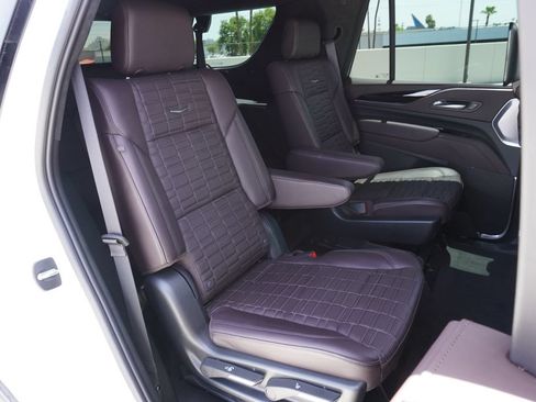 Certified 2023 Cadillac Escalade V w/ Heavy-Duty Trailer Package AWD/4WD image 9