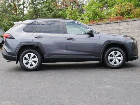 Used 2019 Toyota RAV4 LE w/ All Weather Liner Package image 8