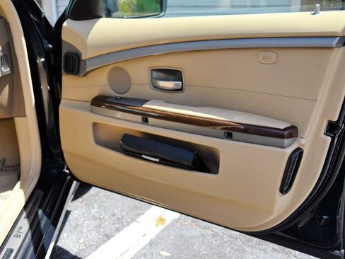Used 2006 BMW 750Li RWD image 40