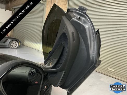 Used 2017 McLaren 570S image 16