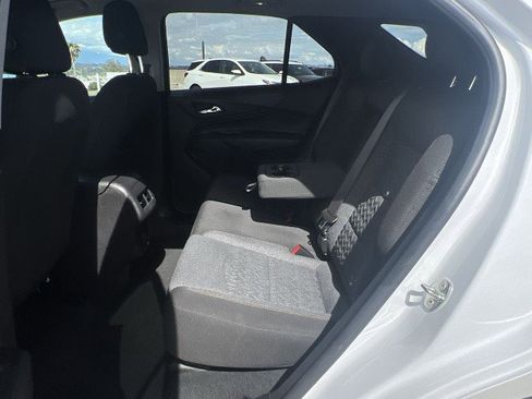 Used 2023 Chevrolet Equinox LT image 24