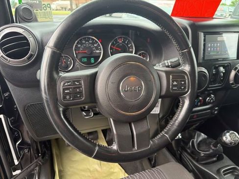 Used 2012 Jeep Wrangler Unlimited Sport AWD/4WD image 18