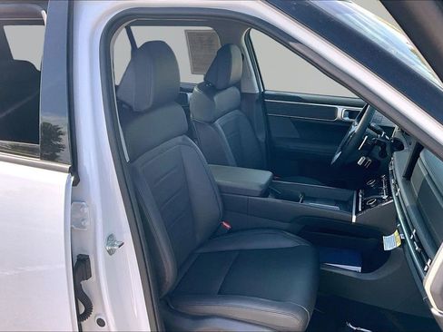 Used 2025 Hyundai Santa Fe Limited FWD image 7