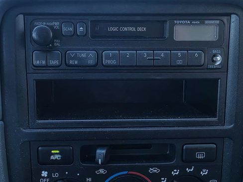 Used 1997 Toyota Camry LE FWD image 16