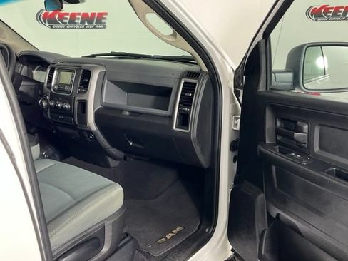 Used 2017 RAM 1500 Express AWD/4WD image 25