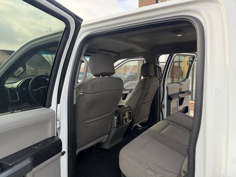 Used 2017 Ford F250 XLT w/ XLT Premium Package image 24