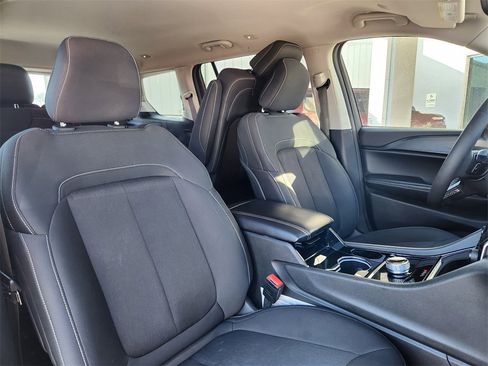 Used 2023 Jeep Grand Cherokee L Laredo image 15