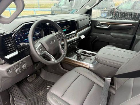 New 2026 Chevrolet Silverado 1500 RST w/ Dark Appearance Package image 28