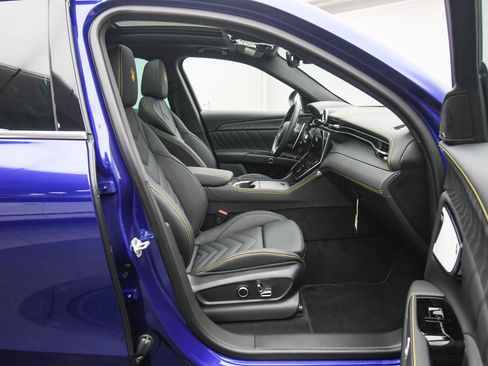 New 2025 Maserati Grecale GT AWD/4WD image 44