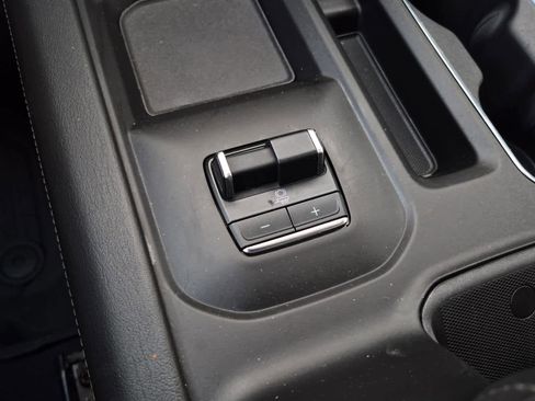 Used 2024 GMC Sierra 2500 Denali w/ Denali Reserve Package image 33