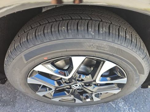 New 2026 Honda HR-V EX-L image 16